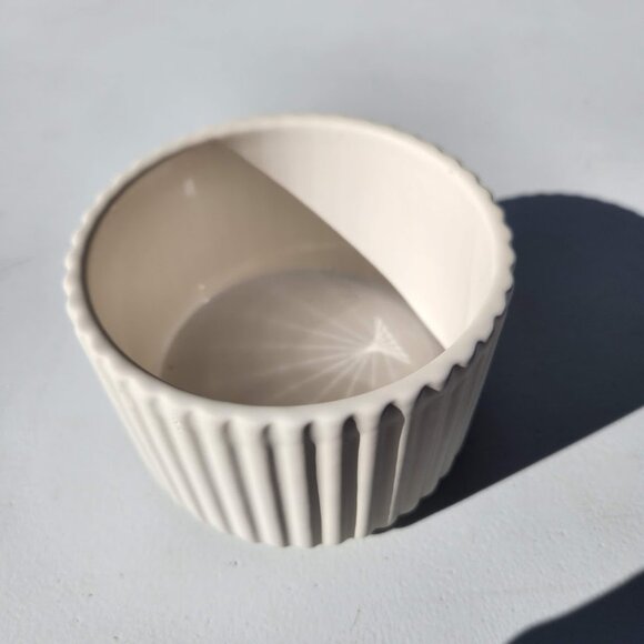 New White Ribbed Bowl Matte Ceramic Pottery Dining Salt Bowl Bathroom Accessory - Picture 4 of 14